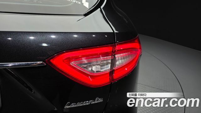 Maserati Levante 2020 — photo 9