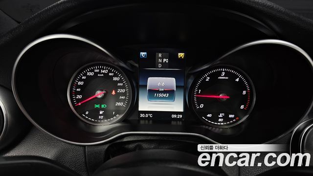 Mercedes-Benz C-Class 2017 — photo 8