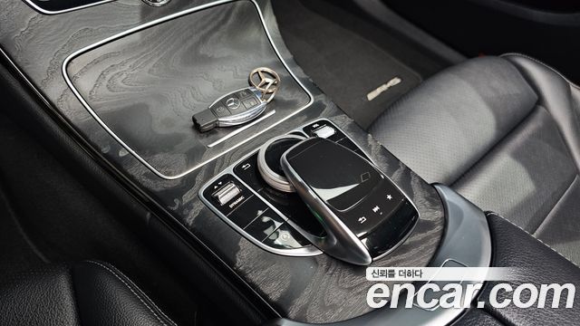 Mercedes-Benz C-Class 2017 — photo 17
