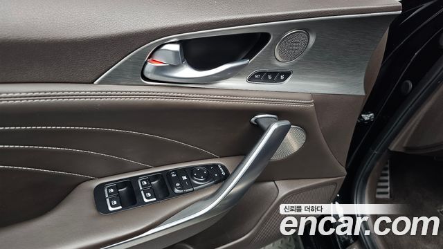 Kia Stinger 2022 — photo 38