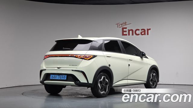 BYD Dolphin 2026 — photo 2