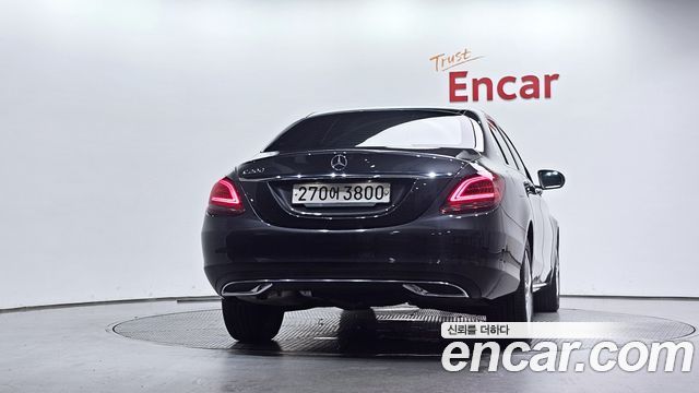Mercedes-Benz C-Class 2020 — photo 4