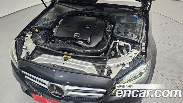 Mercedes-Benz C-Class 2020 — photo 6