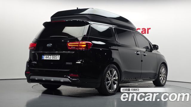 Kia Canival 2020 — photo 2
