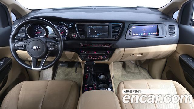 Kia Canival 2020 — photo 7