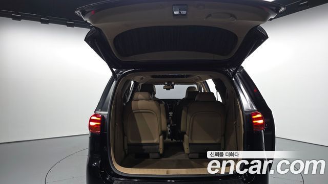 Kia Canival 2020 — photo 20