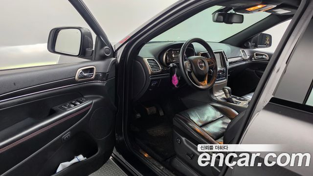 Jeep Cherokee 2016 — photo 10