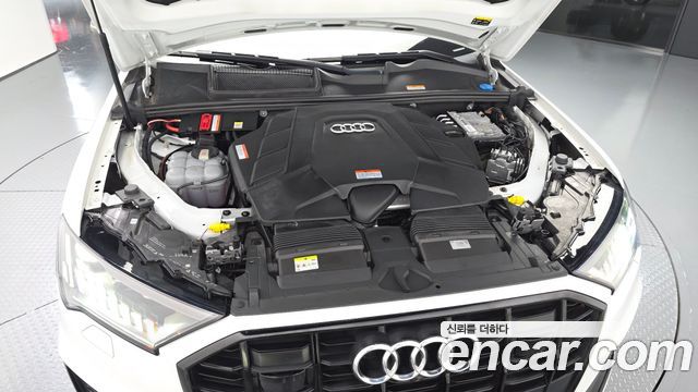 Audi Q7 2023 — photo 6