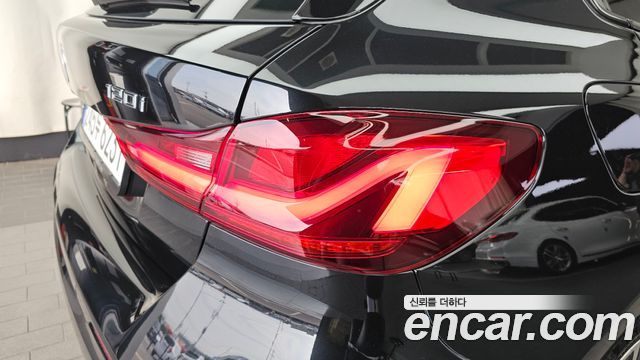 BMW 1-Series 2023 — photo 9