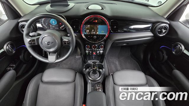 Mini Cooper 2024 — photo 7