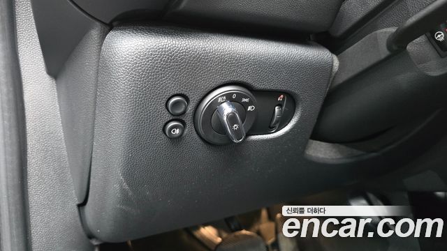 Mini Cooper 2024 — photo 17