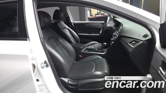 Hyundai Sonata 2020 — photo 17