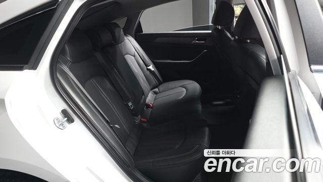 Hyundai Sonata 2020 — photo 18