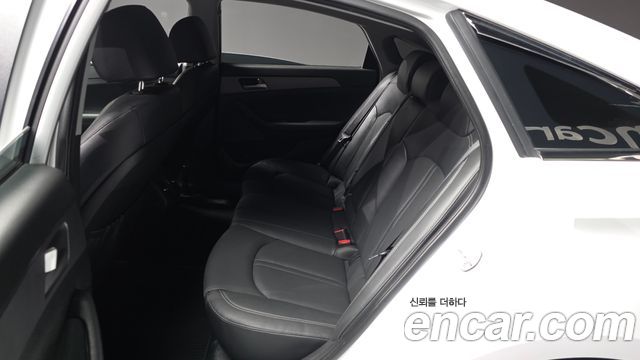 Hyundai Sonata 2020 — photo 16