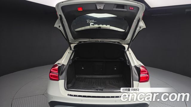 Mercedes-Benz GLA-Class 2016 — photo 20