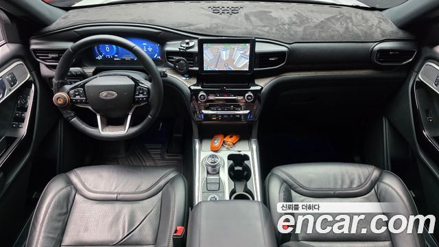 Ford Explorer 2022 — photo 10