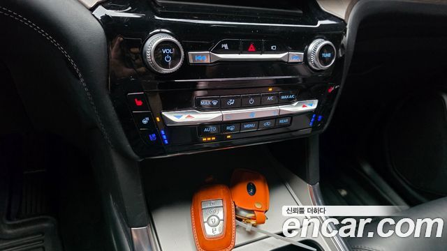 Ford Explorer 2022 — photo 23
