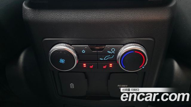 Ford Explorer 2022 — photo 24