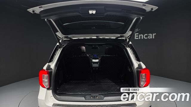 Ford Explorer 2022 — photo 26