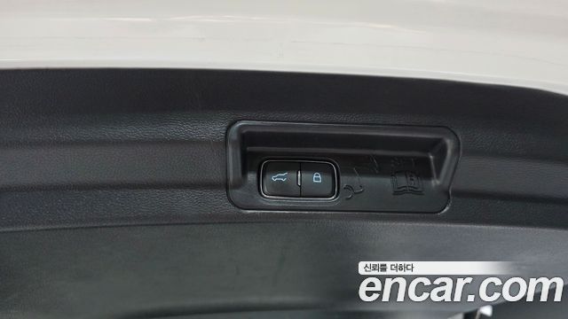 Ford Explorer 2022 — photo 35