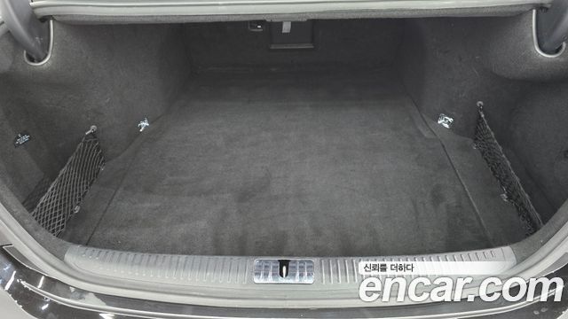 Genesis G90 2019 — photo 16
