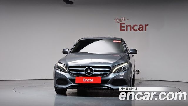 Mercedes-Benz C-Class 2018 — photo 3