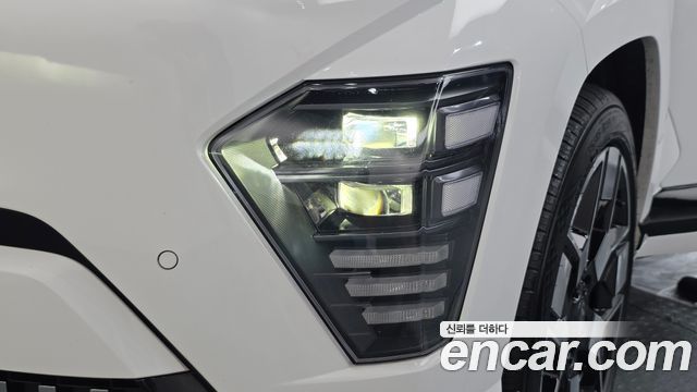 Hyundai Kona 2023 — photo 8