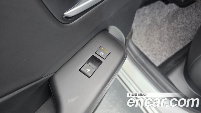 Hyundai Kona 2023 — photo 28