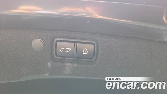 Kia K7 2020 — photo 24