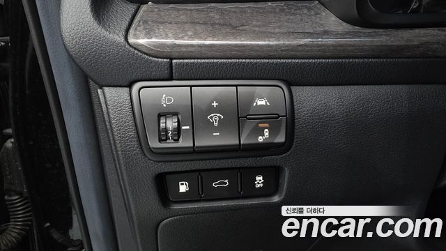 Kia K7 2020 — photo 29