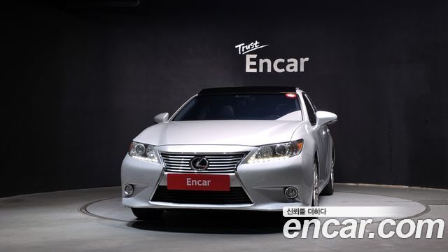 Lexus ES 2013 — photo 3