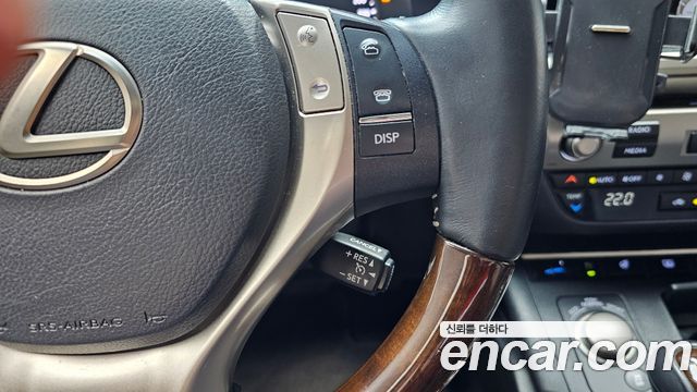 Lexus ES 2013 — photo 16