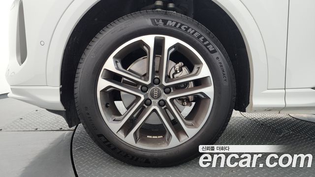 Audi Q5 2025 — photo 5