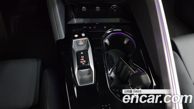 Audi Q5 2025 — photo 12
