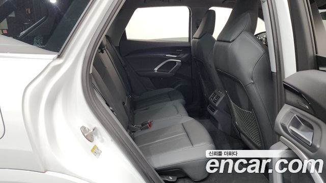 Audi Q5 2025 — photo 17