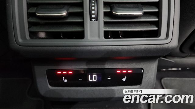 Audi Q5 2025 — photo 32