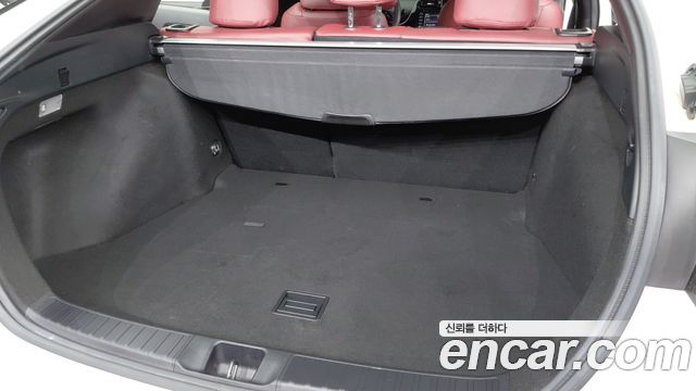 Toyota Prius 2022 — photo 9