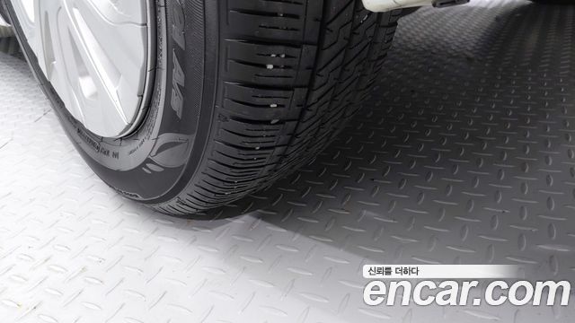 Toyota Prius 2022 — photo 20