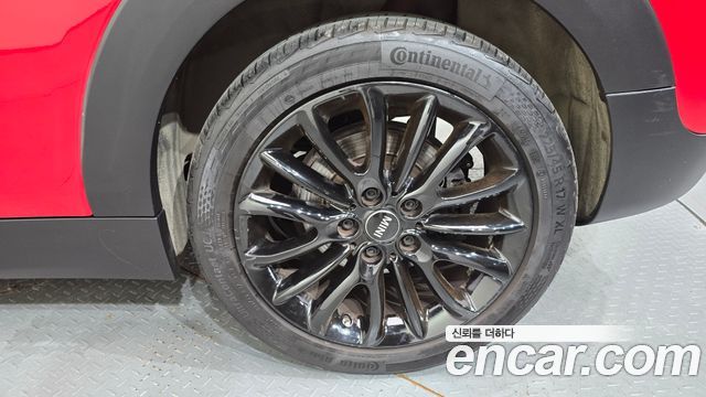 Mini Clubman 2024 — photo 7