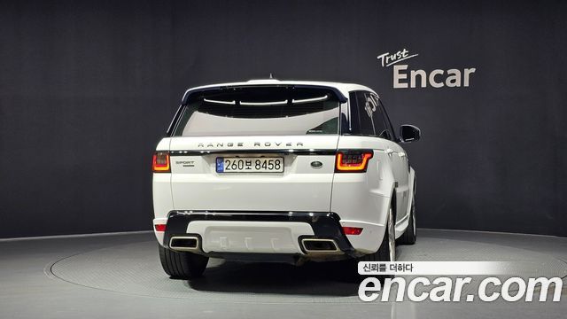 Land Rover Range Rover Sport 2018 — photo 4