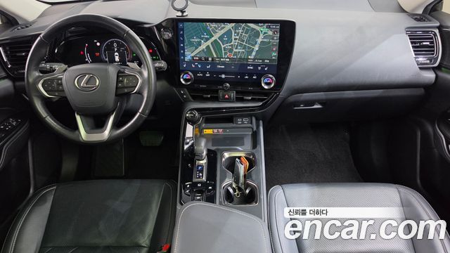 Lexus NX 2023 — photo 10