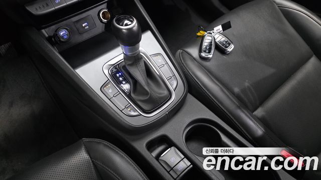 Hyundai Kona 2023 — photo 12