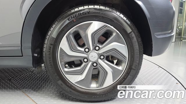 Hyundai Kona 2023 — photo 7