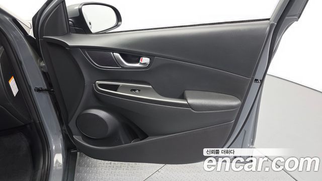 Hyundai Kona 2023 — photo 14