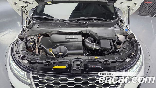 Land Rover Range Rover Evoque 2021 — photo 6
