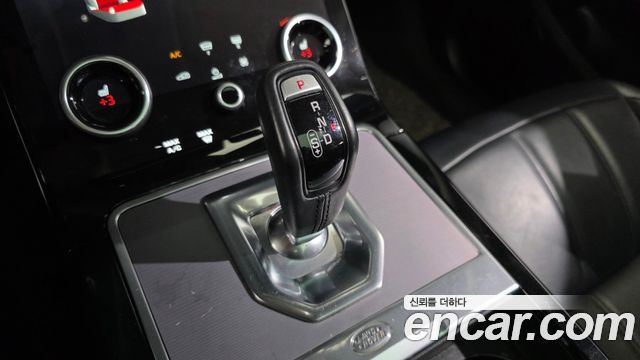 Land Rover Range Rover Evoque 2021 — photo 9