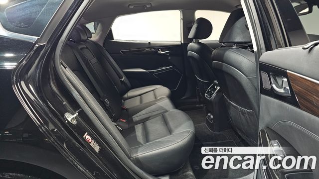 Kia K7 2018 — photo 17