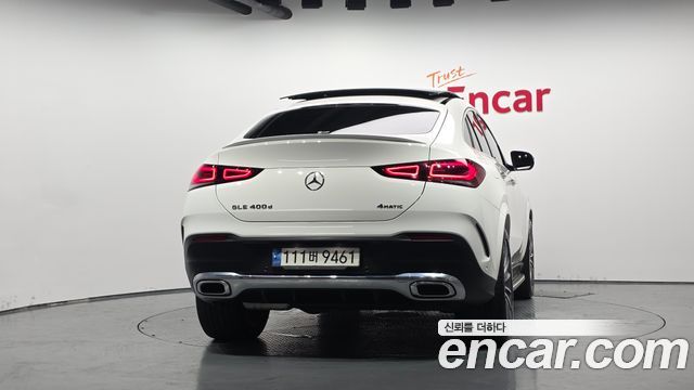 Mercedes-Benz GLE-Class 2023 — photo 4