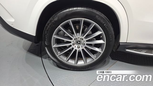 Mercedes-Benz GLE-Class 2023 — photo 5