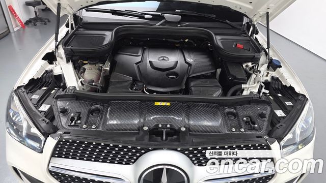 Mercedes-Benz GLE-Class 2023 — photo 6